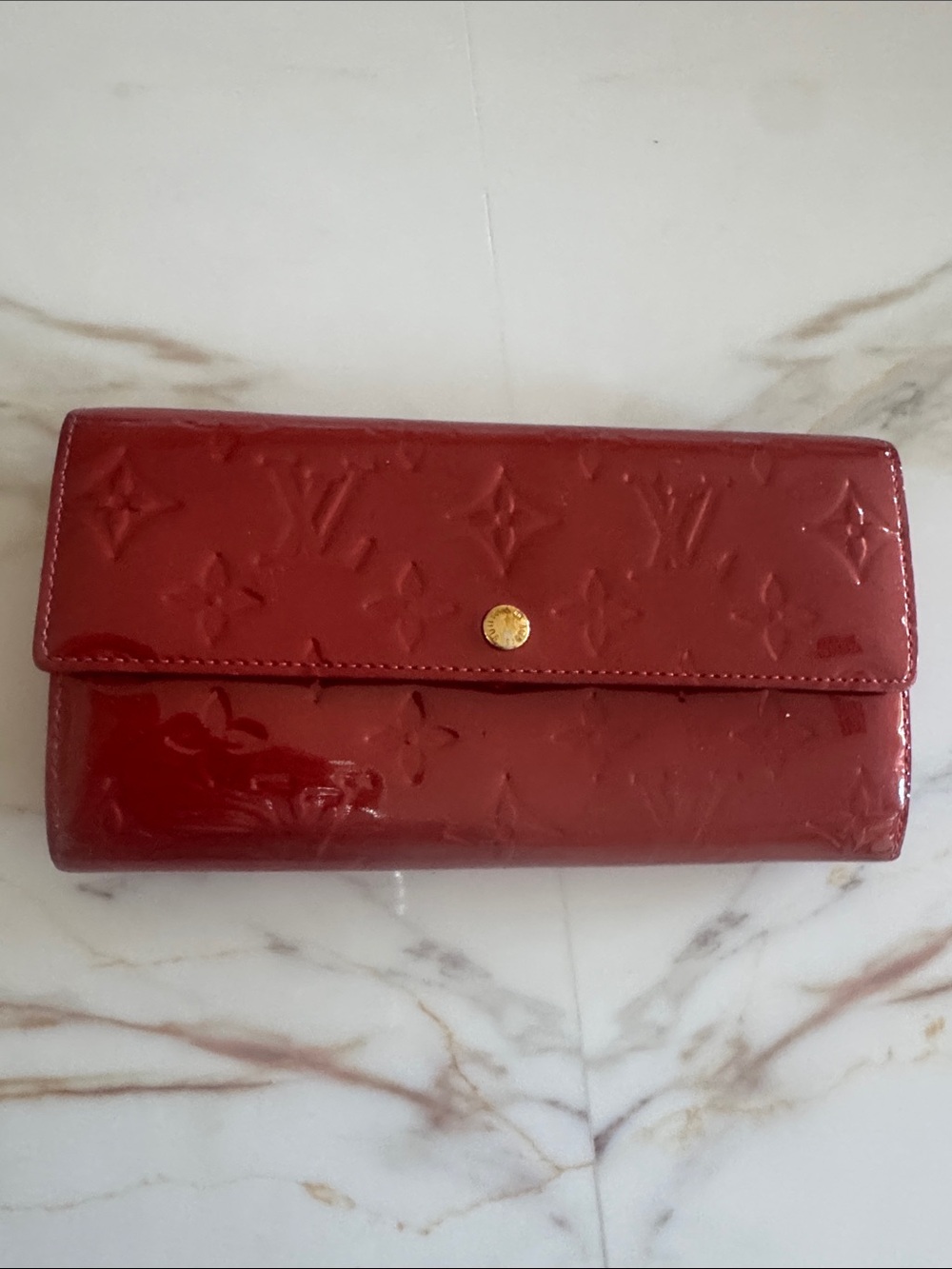 Louis Vuitton Vernis Glossy Red Wallet with Monogram Embossing - Picture 2 of 8